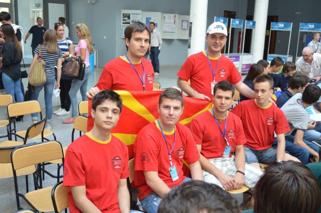 /> </div>
<div> </div>
</body></html>